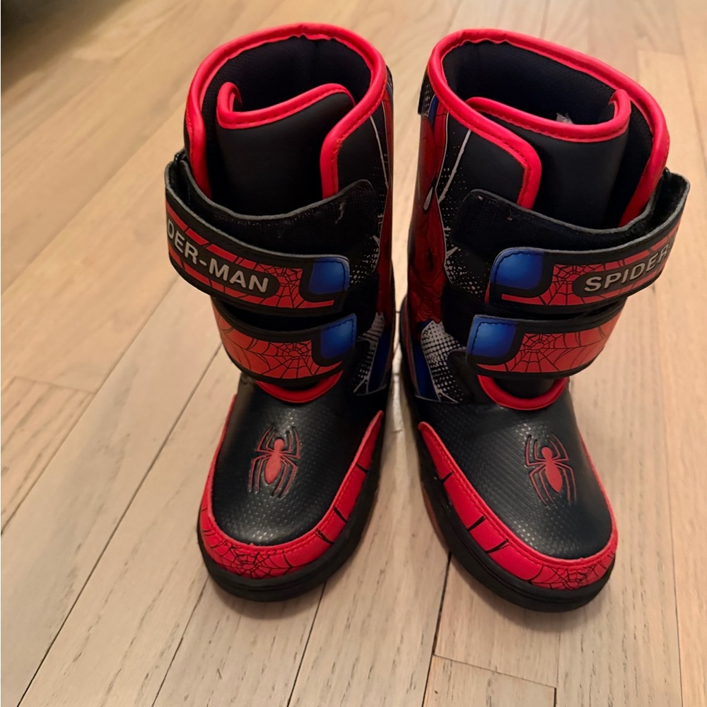 Spider-Man Kids Snow Boots in Black & Red -LIGHT UP